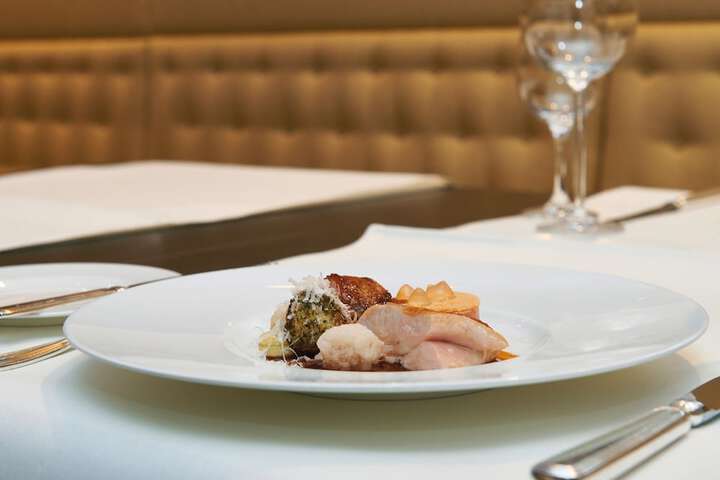 Dining 74 of 102