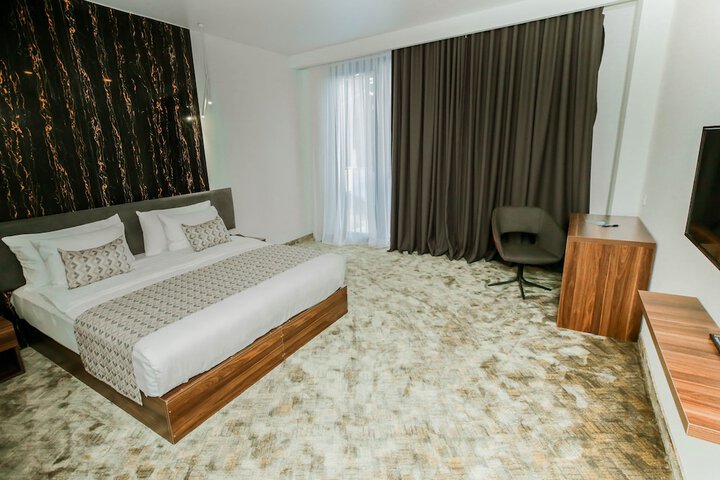 Room 43 of 85