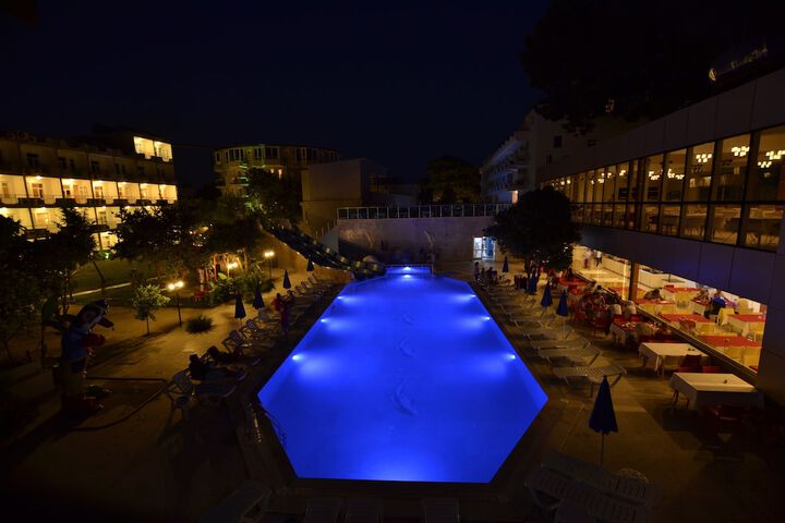 Hotel 66 of 83