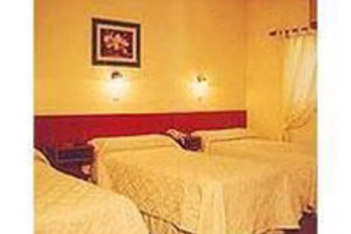 Room 2 of 2