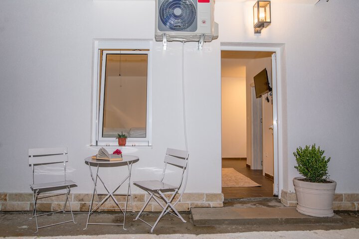 Terrace/Patio 33 of 57
