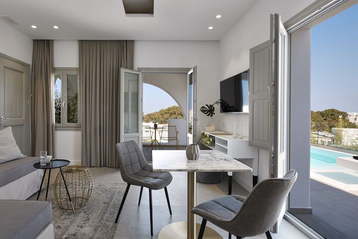 Room 21 of 84
