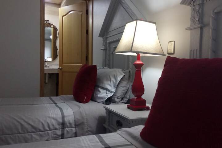 Room 21 of 70