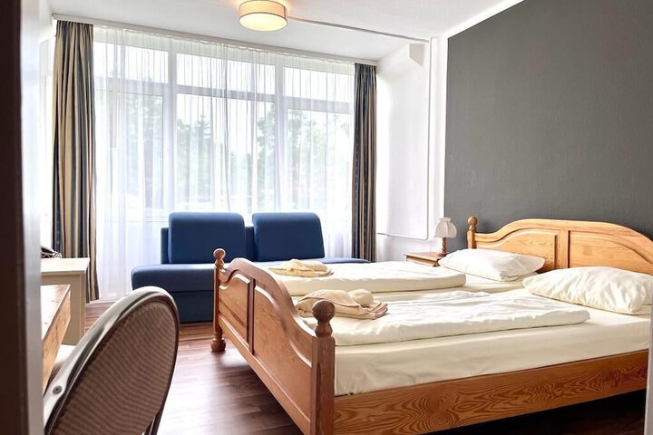 Room 7 of 26