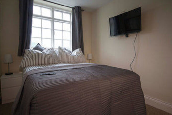 Room 6 of 20