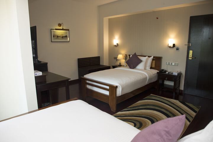Room 7 of 37