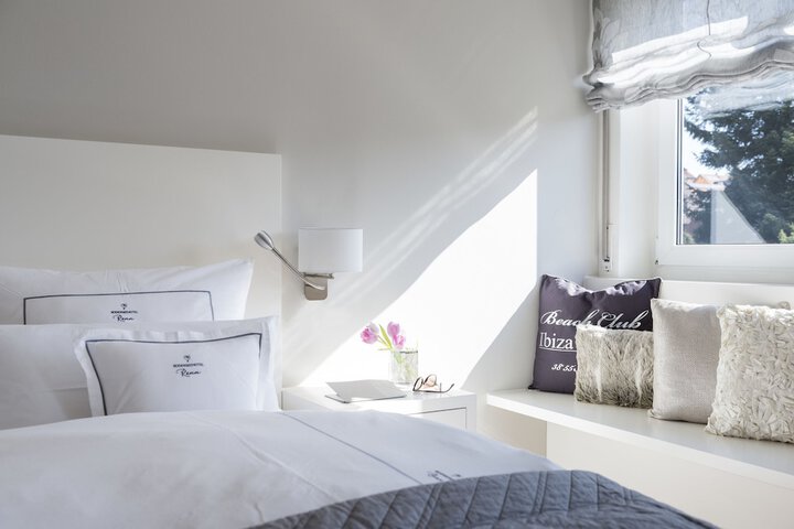 Room 10 of 55