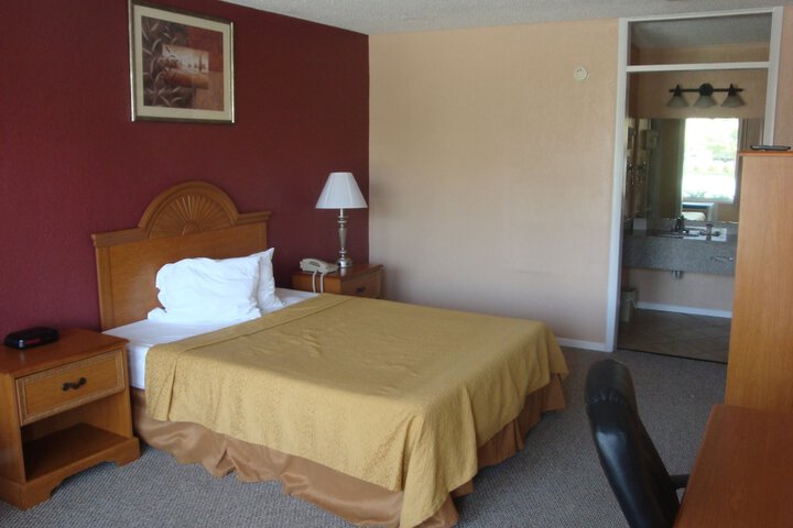 1 King Bed (1 of 2)