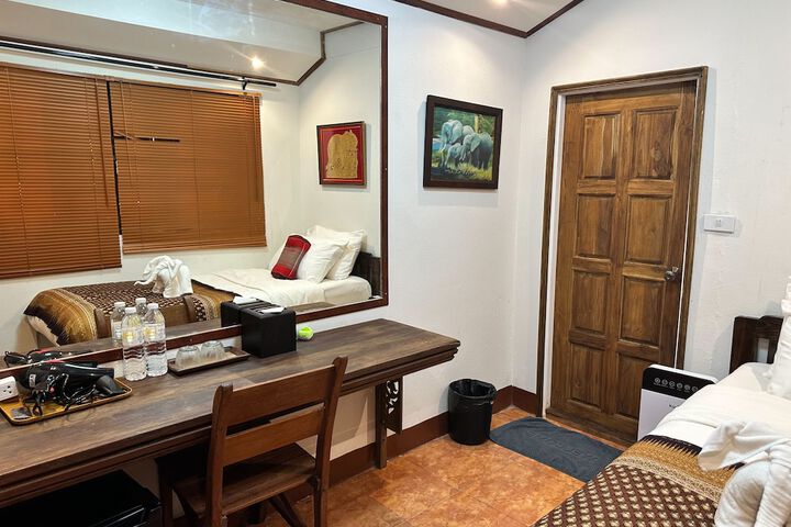 Room 46 of 86