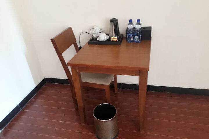 Breakfast/Coffee Service 24 of 37