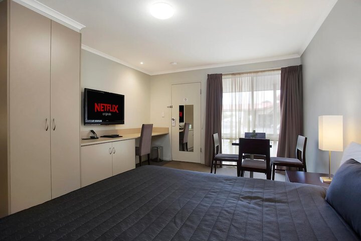 Room 15 of 43