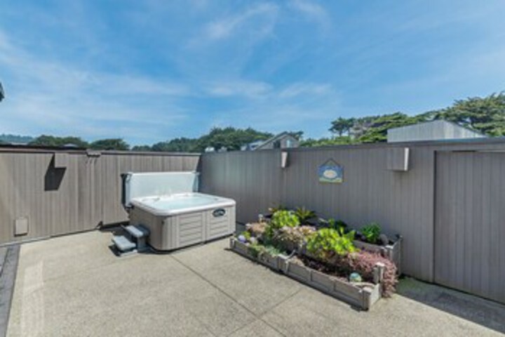Terrace/Patio 26 of 28