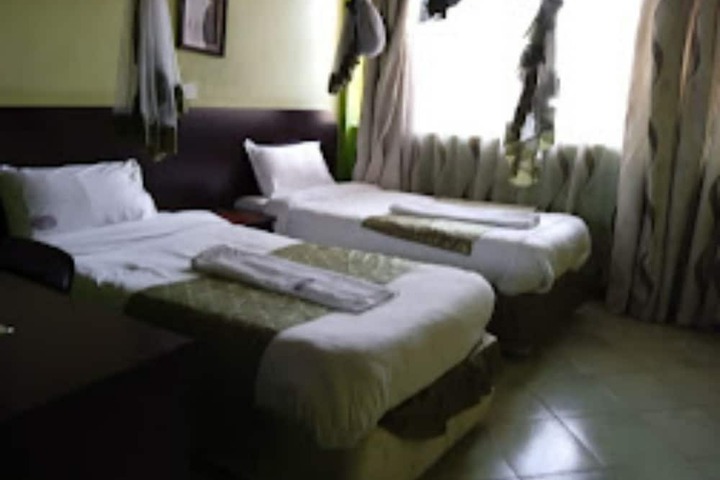 Room 5 of 44