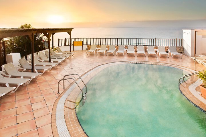 Pool Hotel