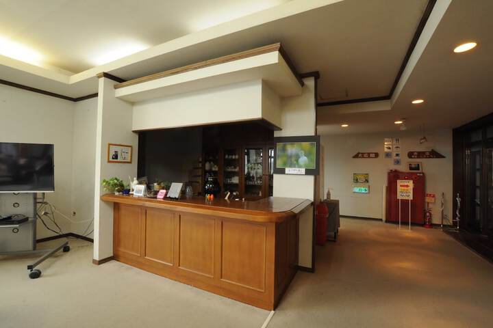 Hotel Interior 4 of 31