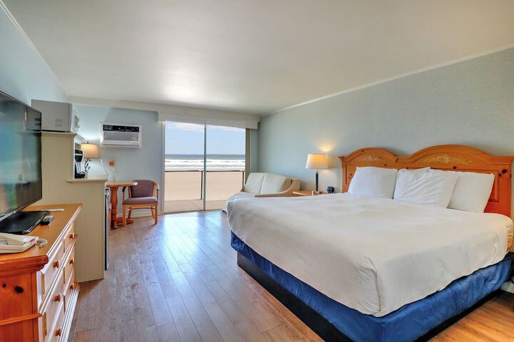 Room 33 of 127