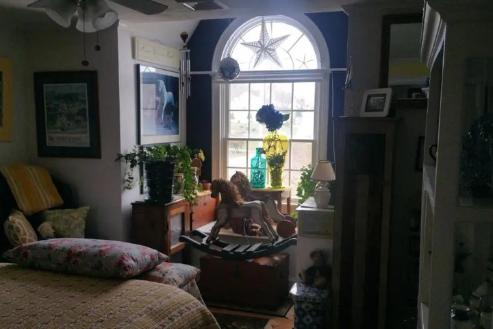 Room 14 of 27