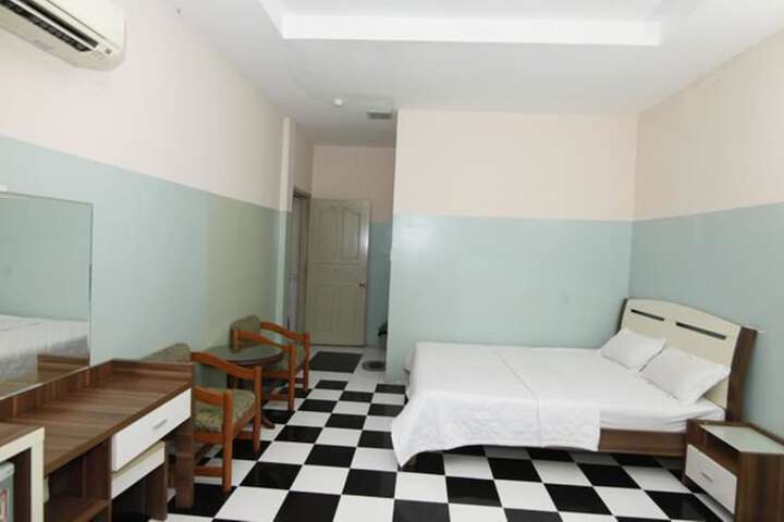 Room 19 of 51