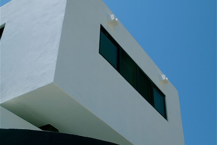Hotel Entry