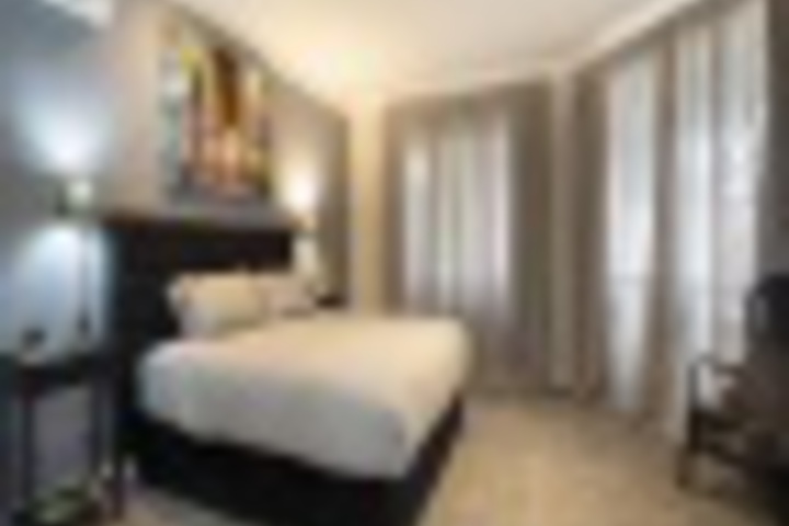 Room 183 of 228