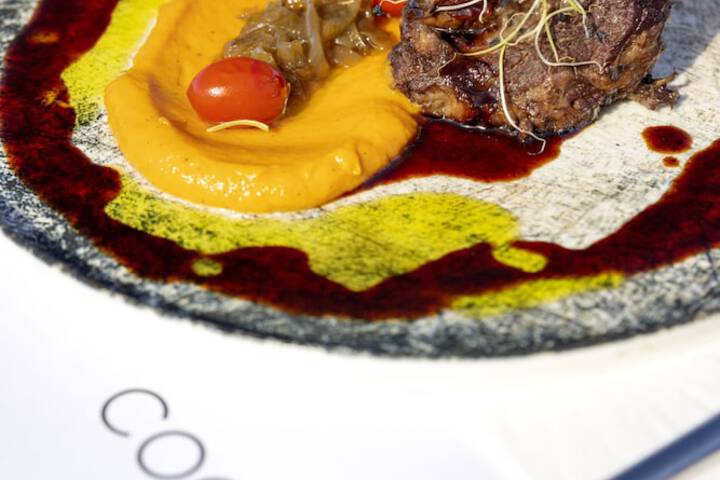 Dining 60 of 84
