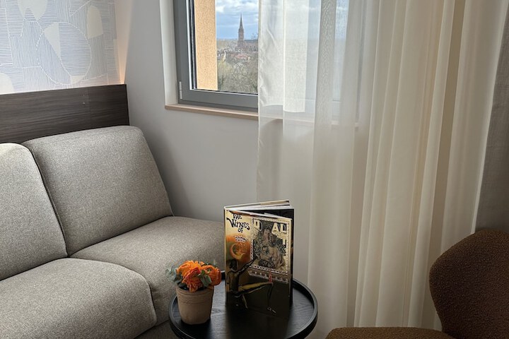 Room 5 of 40