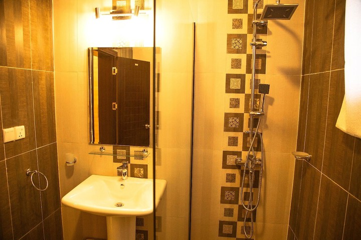 Room 62 of 105
