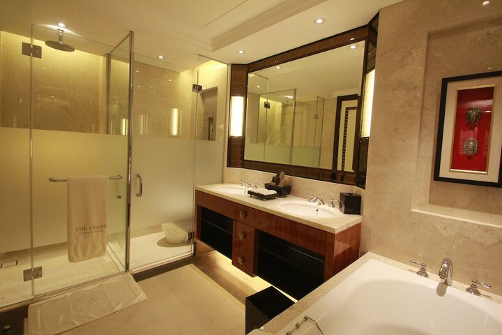 Room 27 of 55