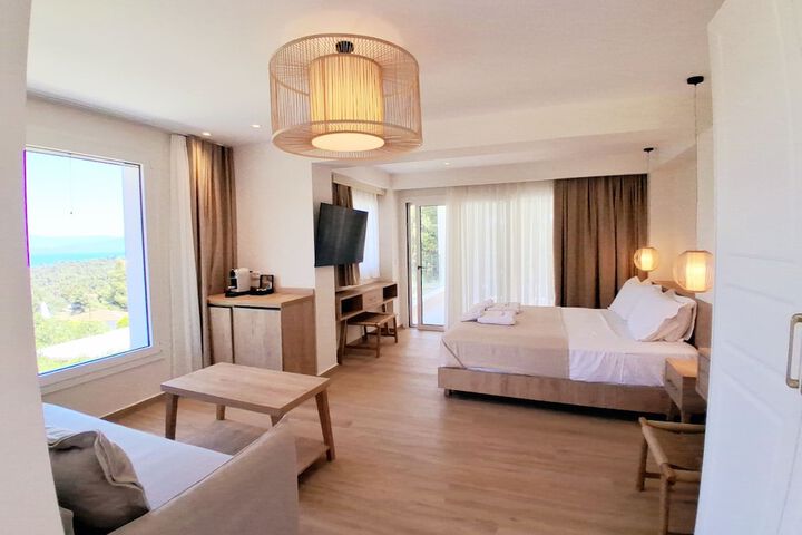 Room 44 of 101