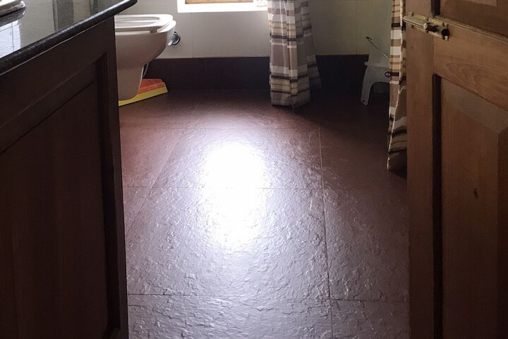 Room 13 of 36
