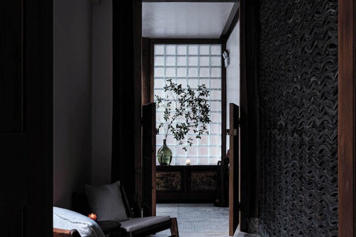 Room 27 of 67