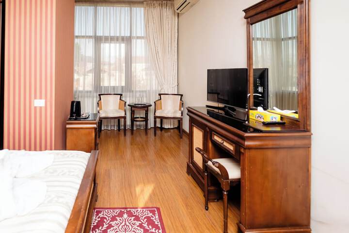 Room 36 of 169