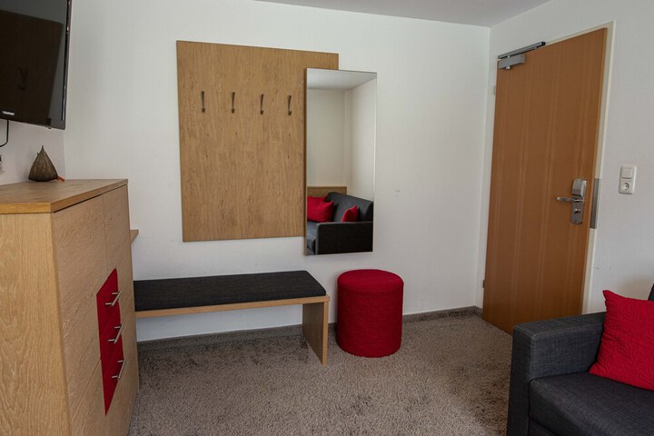 Room 50 of 149