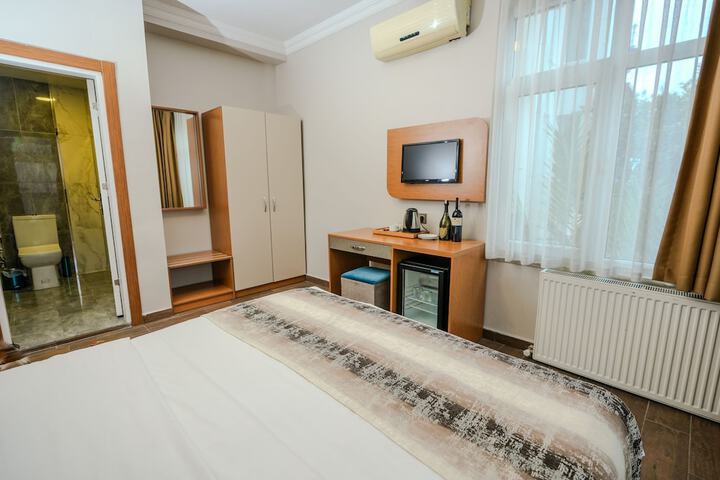 Room 35 of 101