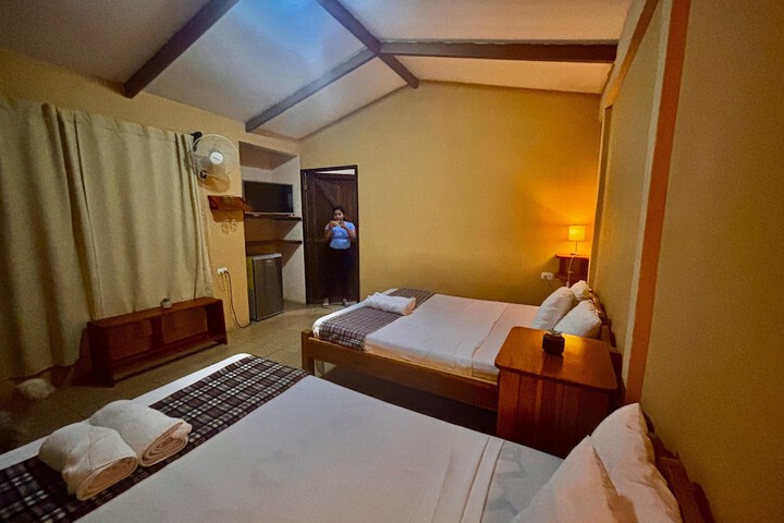Room 16 of 23