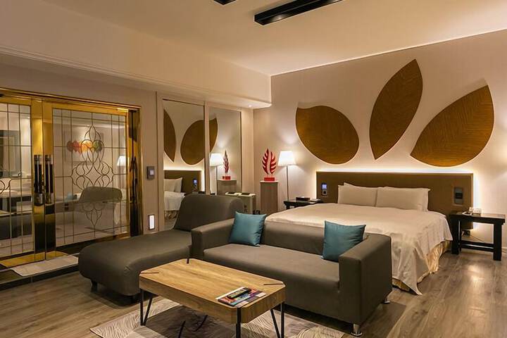 Room 95 of 216