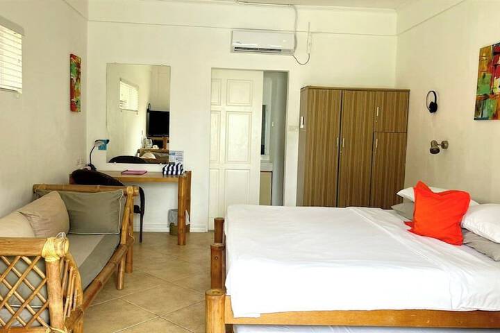 Room 2 of 42