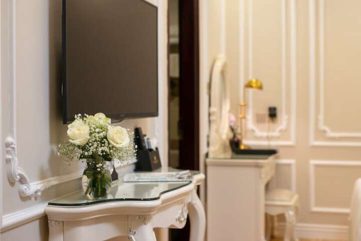 Room amenity