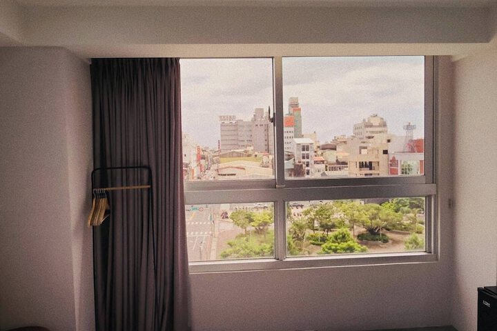 Room 18 of 44