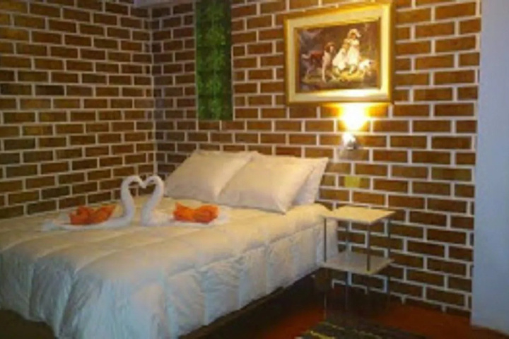 Room 3 of 23
