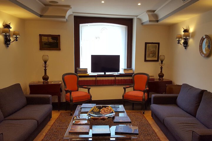 Lobby Entry