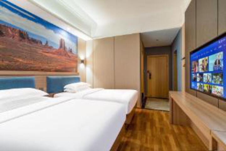 Room 7 of 7