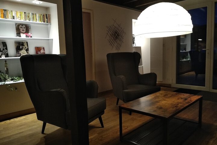 Room 90 of 165