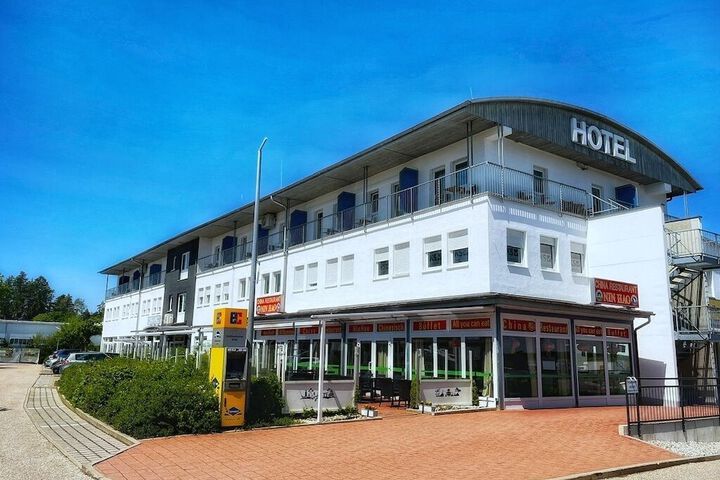 Hotel 35 of 38