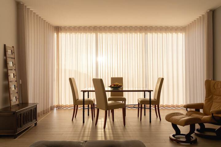 Room 28 of 79