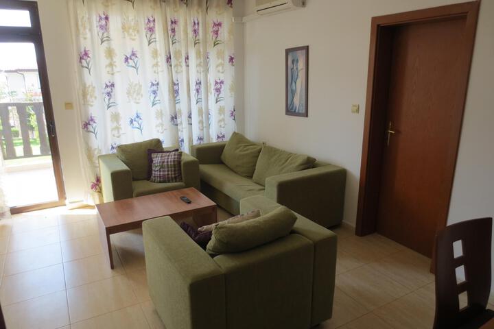 Room 10 of 19