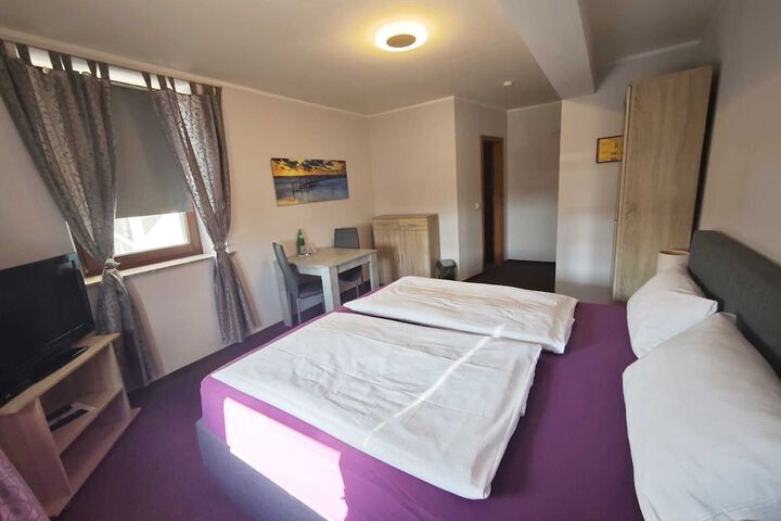 Room 18 of 20