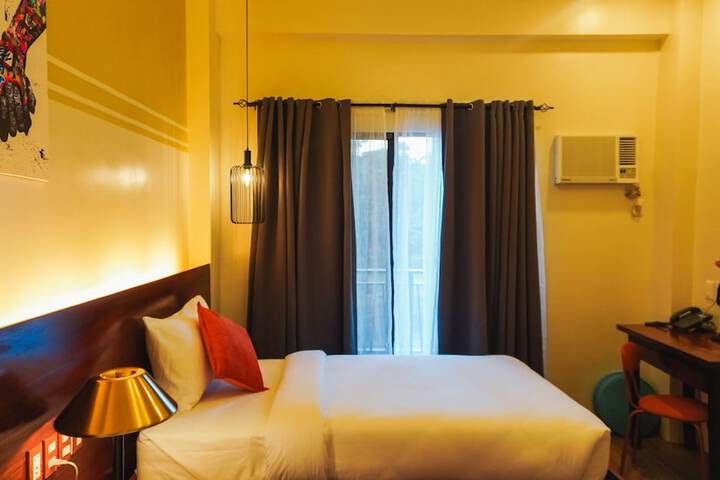 Room 25 of 62