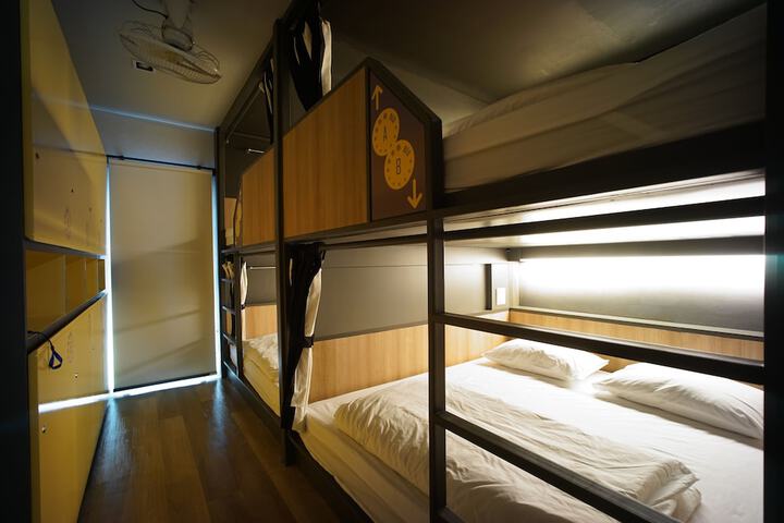 Room 12 of 47