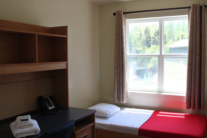Room 4 of 67